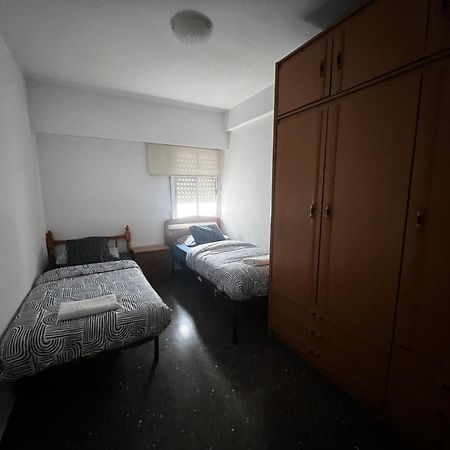 Habitacion Centrica En Acogedora Casa Apartment Валенсия Екстериор снимка